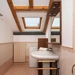 Veronetta Mini Attic
