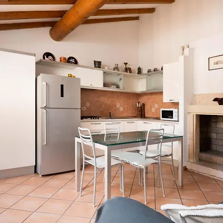 Veronetta Mini Attic Apartamento *