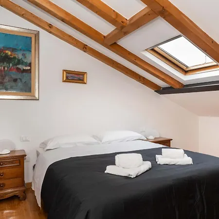 Veronetta Mini Attic *